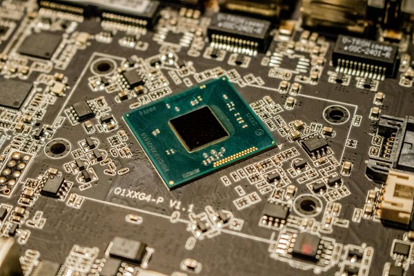 Comparaison entre processeurs Intel et AMD